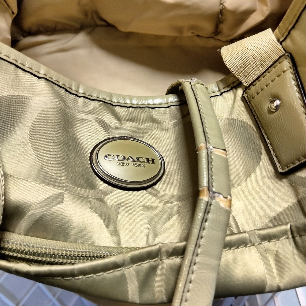 Coach Diaper Bag - Picture 12 of 12